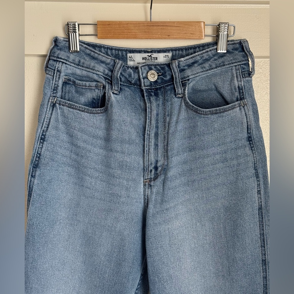 Hollister Curvy Ultra High-Rise Mom Jeans 27L Light Wash Vintage Stretch Denim - Picture 3 of 10